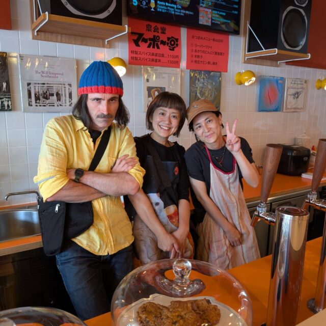 7/12土曜日は、古町のKONKRET COFFEE+BEERさんで出店でした。
マーポー亭の麻婆豆腐、おつまみを食べてくれた皆さま、ありがとうございました！
マーポー亭の常連さんやKONKRETの常連さんがクロスオーバーして嬉しかったです。マイクさんセレクトのクラフトビールも美味しいし、ちあきさんの手作りクッキーもめちゃめちゃ美味しかったです！

マイクさん、ちあきさん、お世話になり、ありがとうございました🙏

KONKRET COFFEE+BEER
@konkretcoffeebeer 

#クラフトビール #古町グルメ
#麻婆豆腐 #スパイス中華 #マーポー亭 #新潟 #三条市 #燕三条